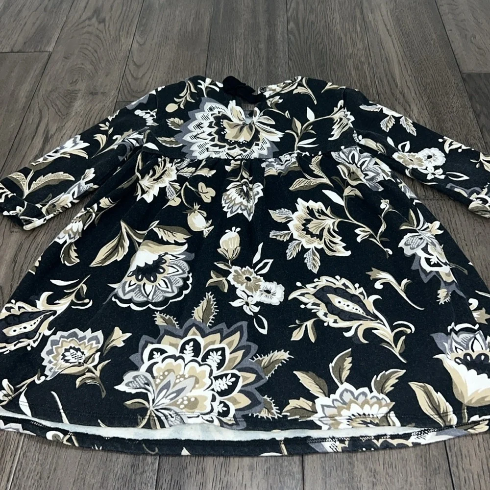 Toddler girls Old Navy floral baby doll like sweater dress